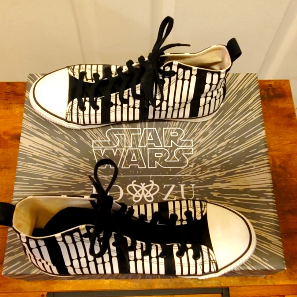 Po-Zu Star Wars First Order Stormtrooper High Top Sneakers Sz 8, RARE Ltd Run